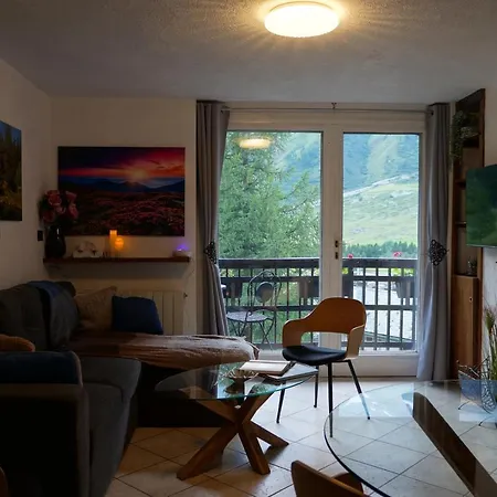 Window On The Mountains * ברויל-קרוויניה